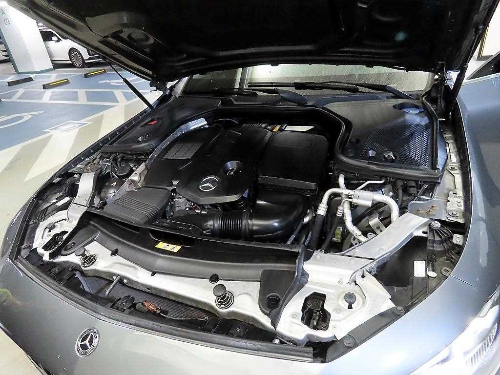 벤츠 CLS 클래스 CLS클래스 C257 CLS 300d AMG Line 이미지 19