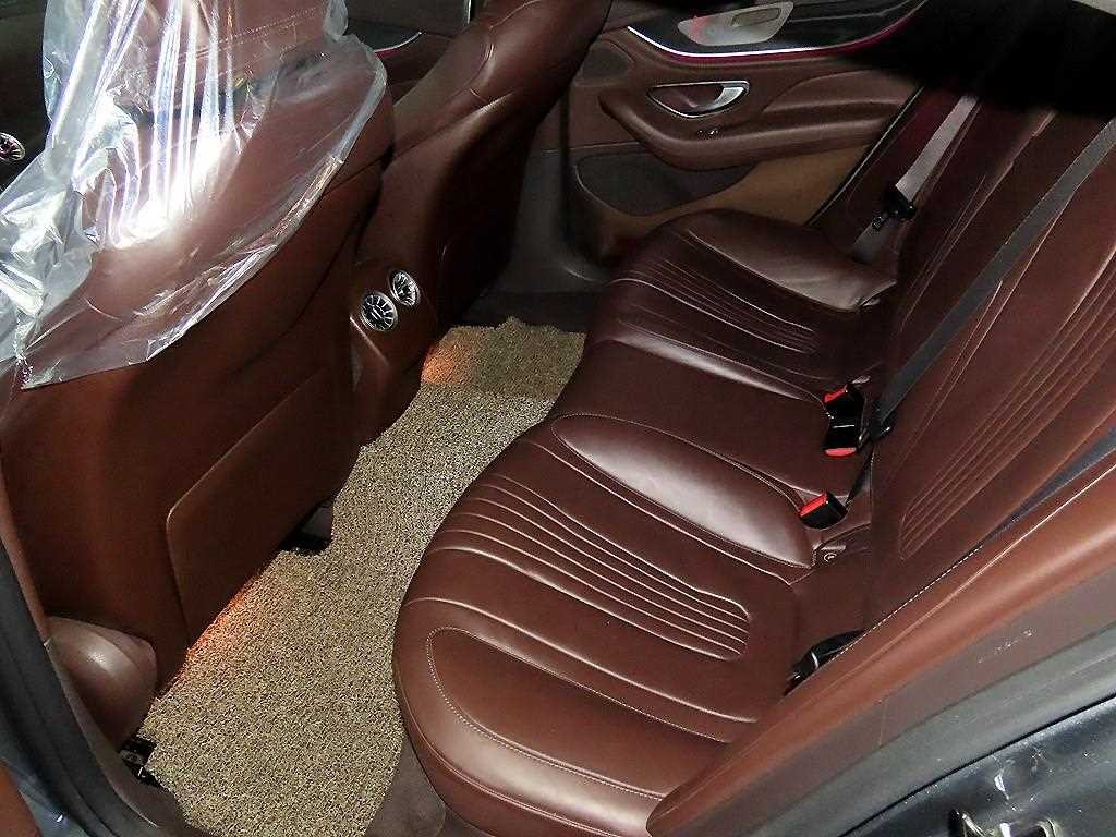 벤츠 CLS 클래스 CLS클래스 C257 CLS 300d AMG Line 이미지 8