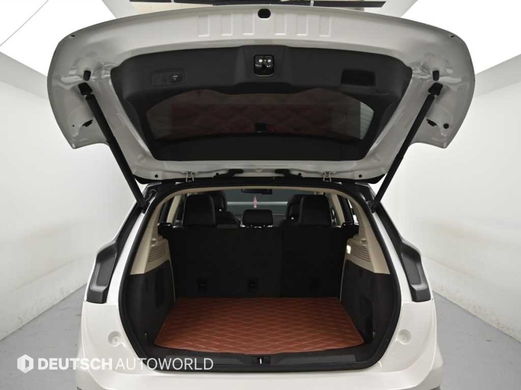 링컨 MKC 2.0 AWD 이미지 19
