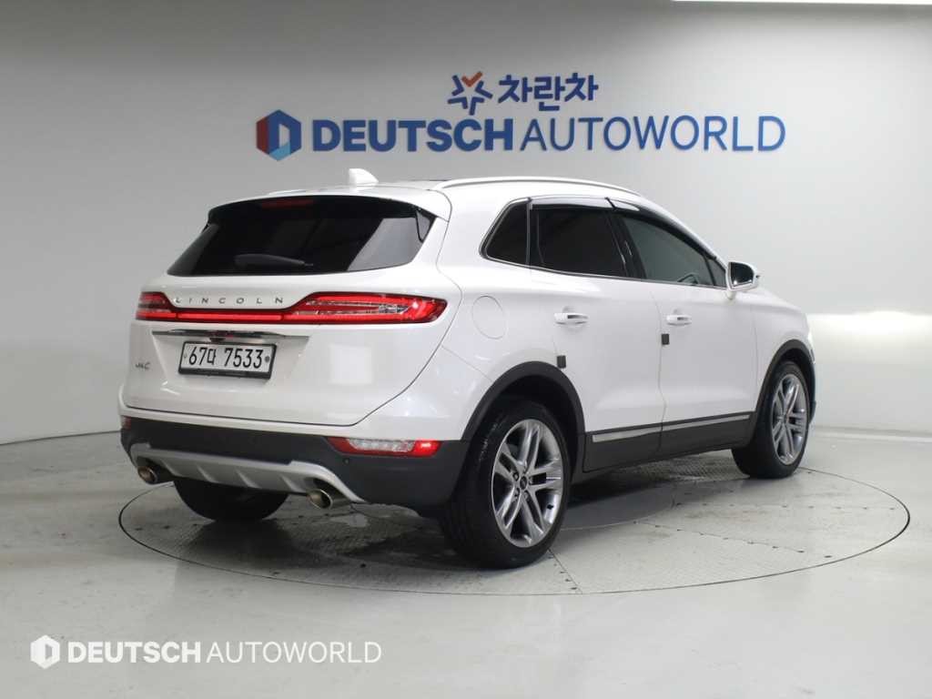 링컨 MKC 2.0 AWD 이미지 2