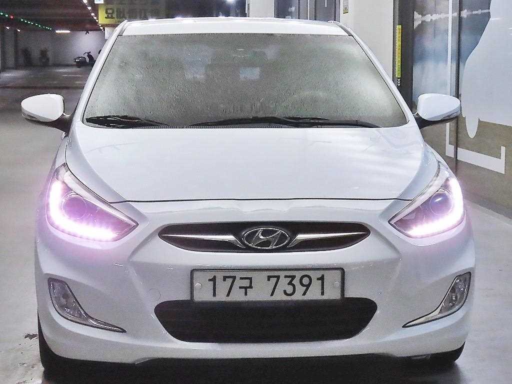 현대 엑센트 엑센트신형 1.4VVT 프리미엄 이미지 2
