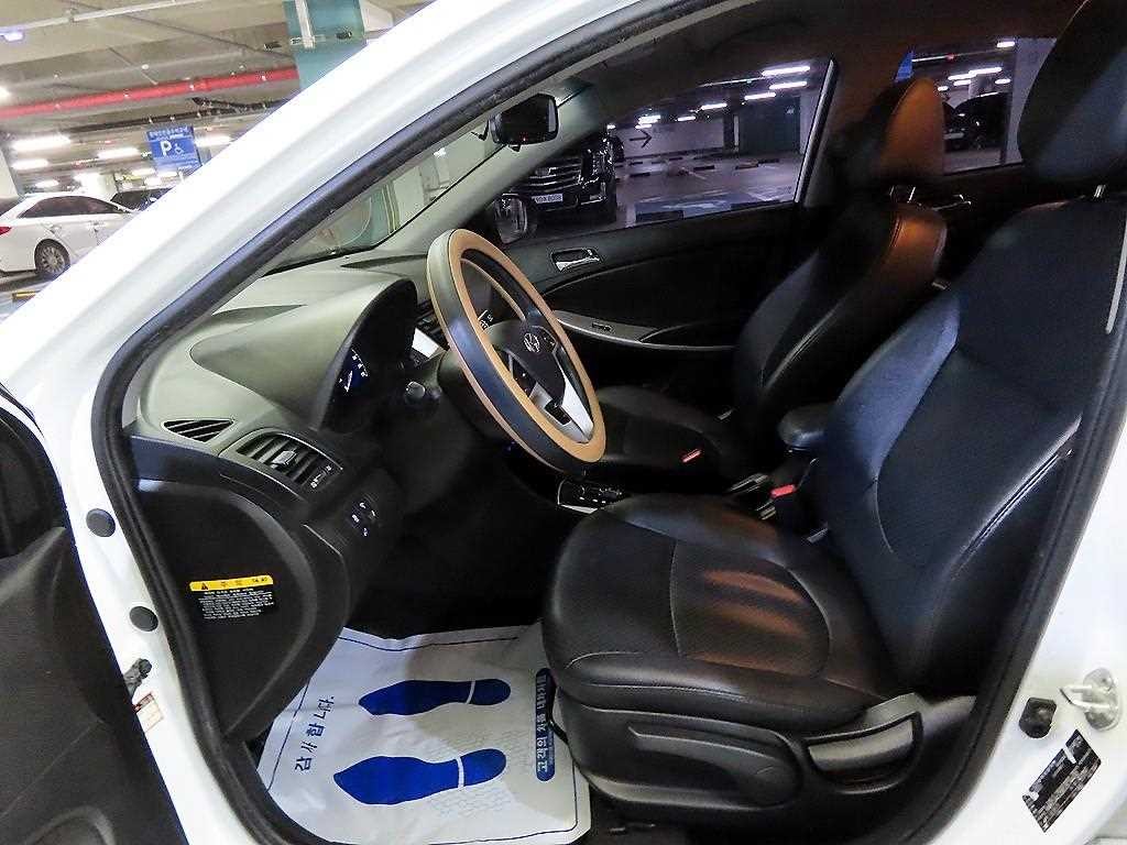 현대 엑센트 엑센트신형 1.4VVT 프리미엄 이미지 6