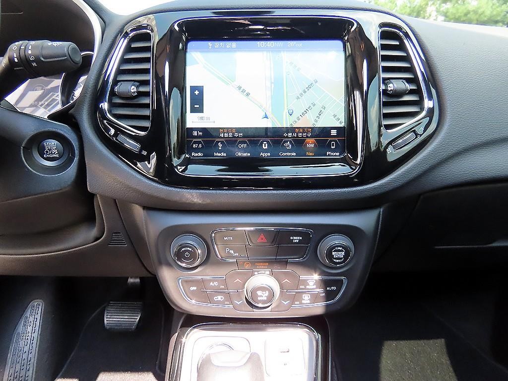 지프 컴패스 컴패스 2세대 2.4 AWD 리미티드 이미지 12