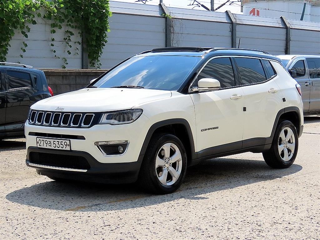 지프 컴패스 컴패스 2세대 2.4 AWD 리미티드 이미지 2