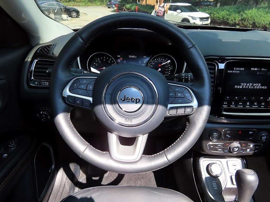 지프 컴패스 컴패스 2세대 2.4 AWD 리미티드 이미지 8