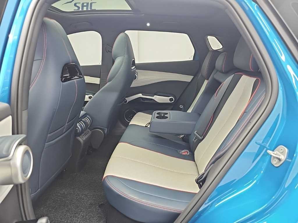 BYD 아토3 플러스 이미지 12