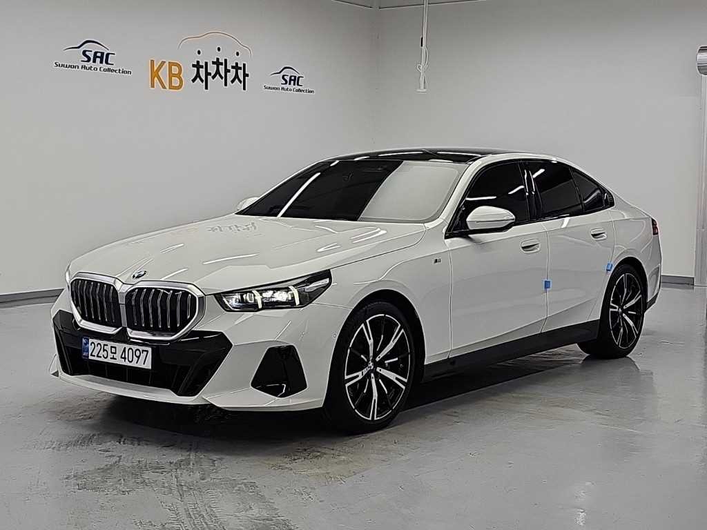 BMW 5시리즈 5시리즈 (G60) 530i xDrive M 스포츠 이미지 1