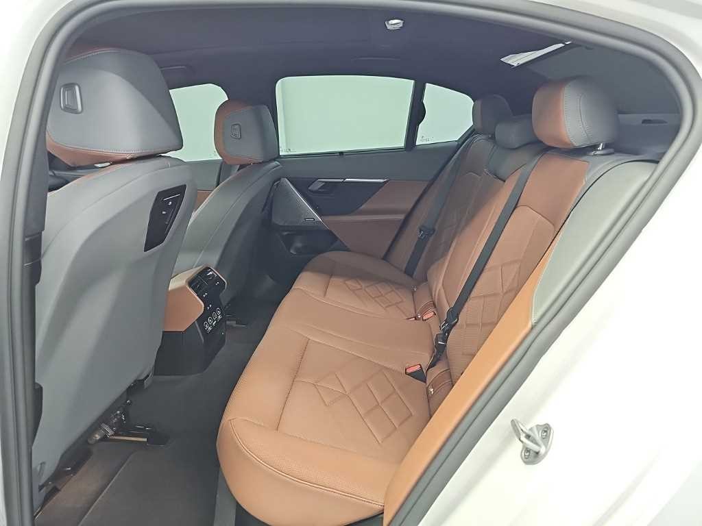 BMW 5시리즈 5시리즈 (G60) 530i xDrive M 스포츠 이미지 12
