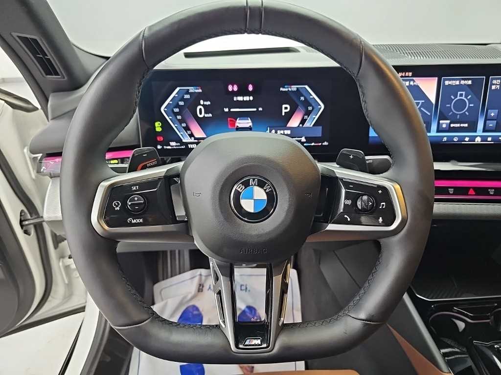 BMW 5시리즈 5시리즈 (G60) 530i xDrive M 스포츠 이미지 9