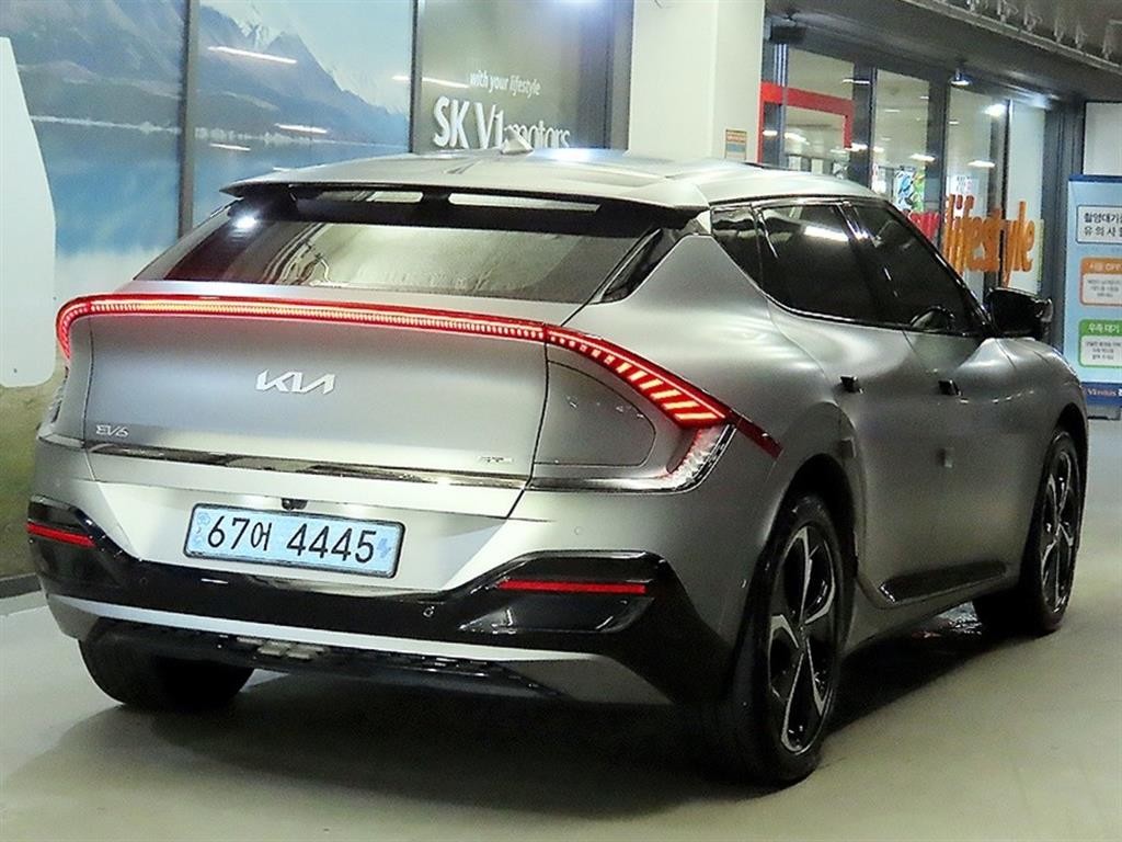 기아 EV6 롱레인지 AWD GT Line 이미지 4