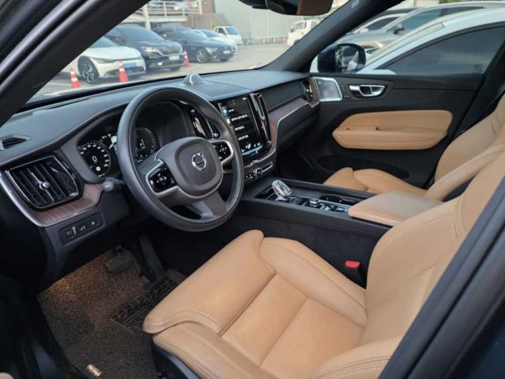 볼보 XC60 XC60(2세대) T8 AWD 인스크립션 이미지 10