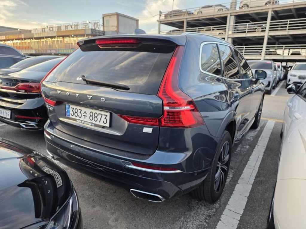 볼보 XC60 XC60(2세대) T8 AWD 인스크립션 이미지 2