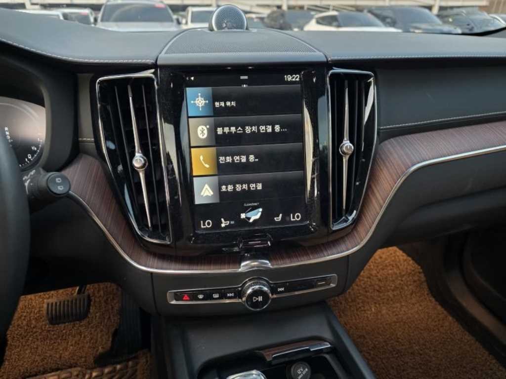 볼보 XC60 XC60(2세대) T8 AWD 인스크립션 이미지 9