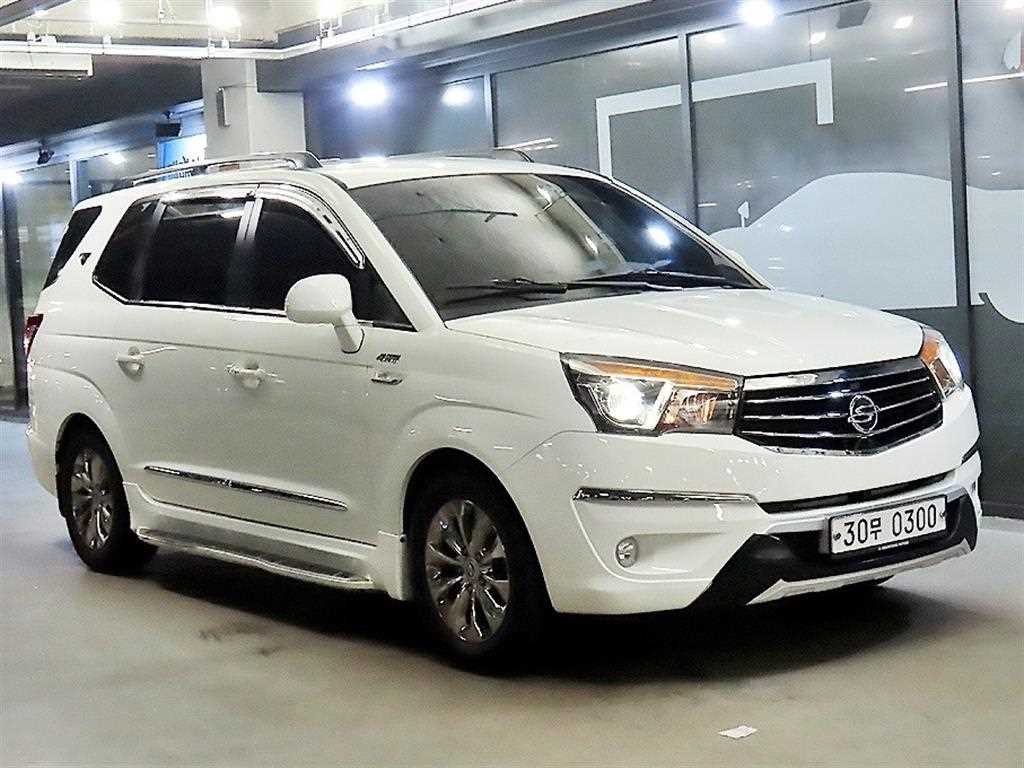 KG모빌리티(쌍용) 코란도 코란도투리스모 4WD TX 9인승 이미지 1