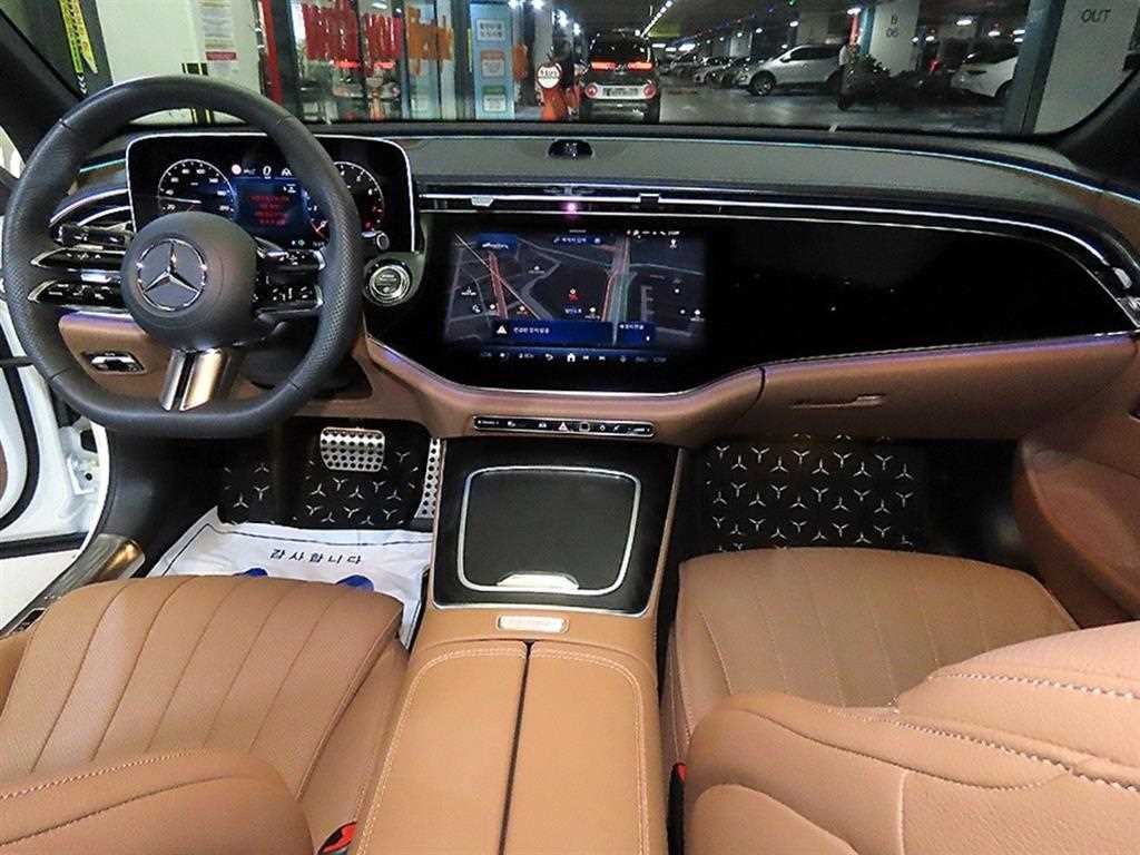 벤츠 E 클래스 E-클래스 W214 E300 4MATIC AMG Line 이미지 10
