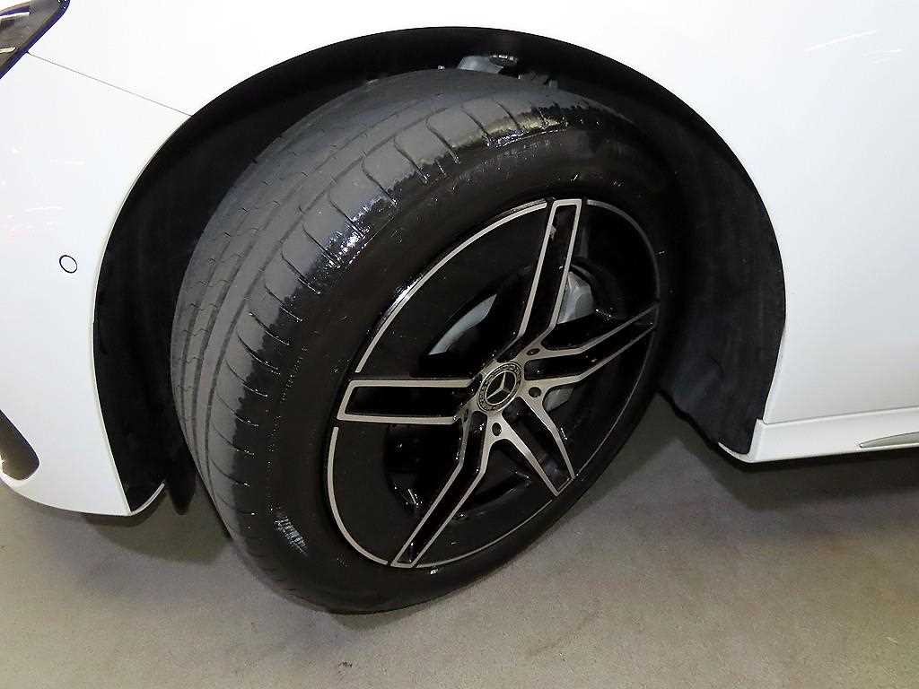 벤츠 E 클래스 E-클래스 W214 E300 4MATIC AMG Line 이미지 20