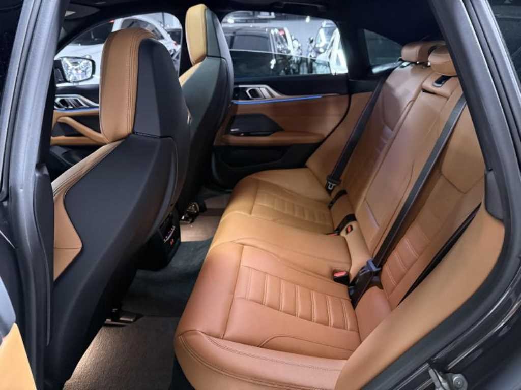 BMW i4 M50 프로 이미지 11