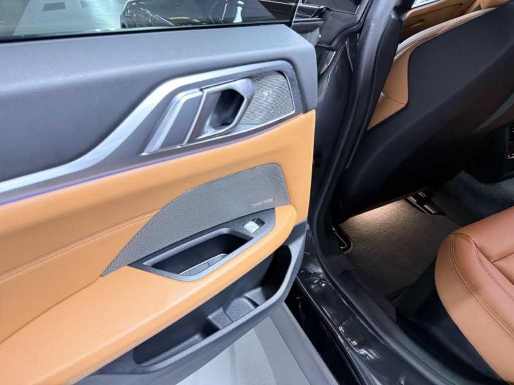 BMW i4 M50 프로 이미지 18