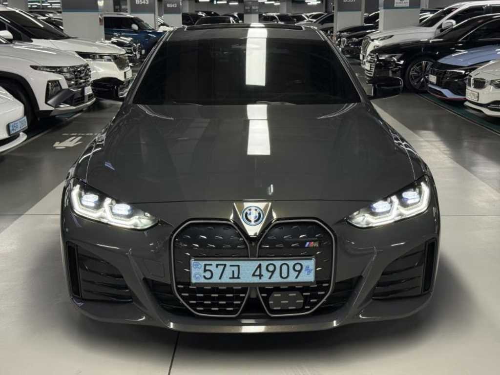 BMW i4 M50 프로 이미지 2