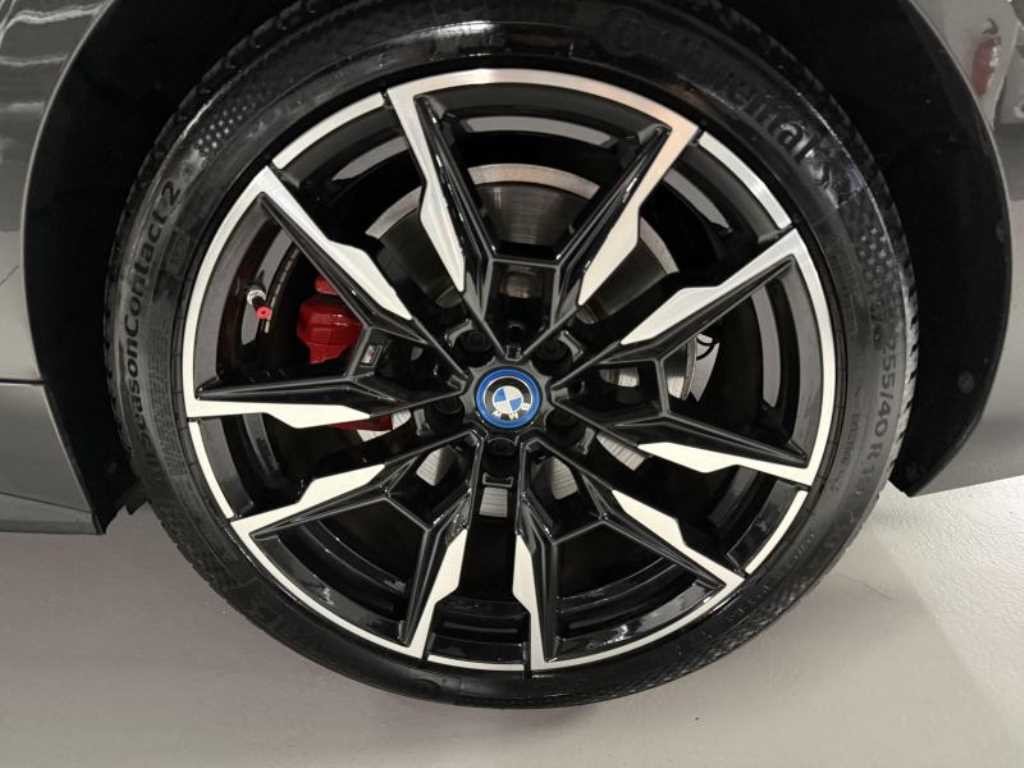 BMW i4 M50 프로 이미지 20