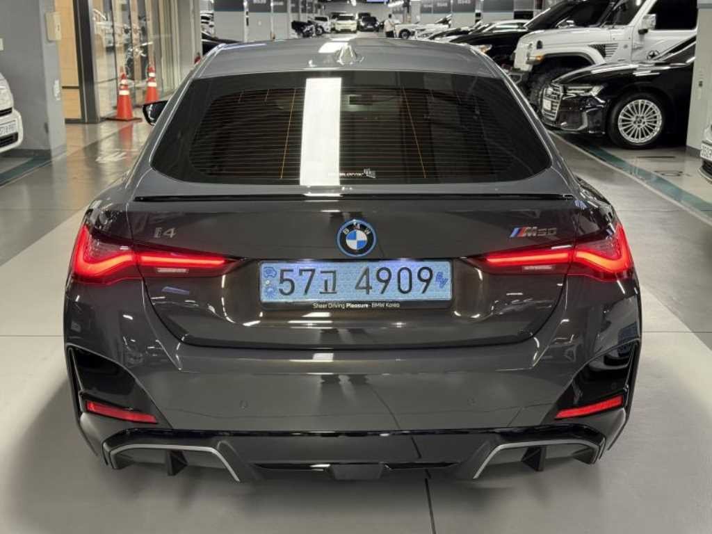 BMW i4 M50 프로 이미지 4