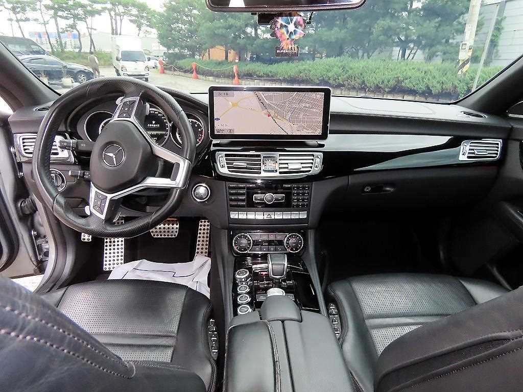 벤츠 CLS 클래스 CLS클래스 W218 CLS 63 AMG 이미지 7