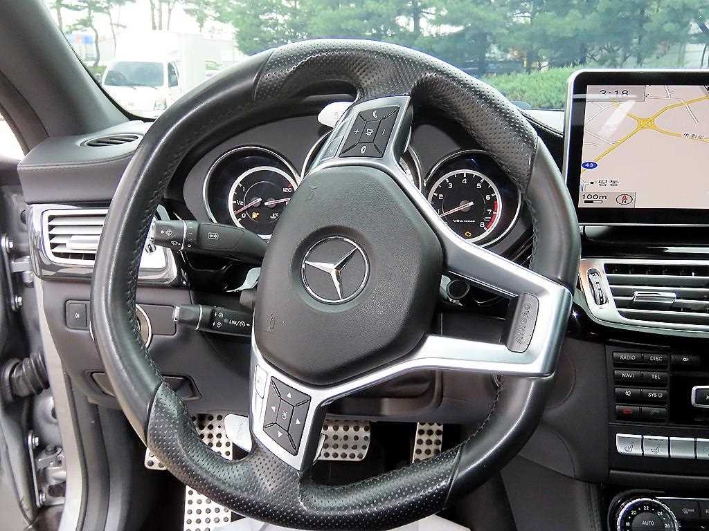 벤츠 CLS 클래스 CLS클래스 W218 CLS 63 AMG 이미지 8