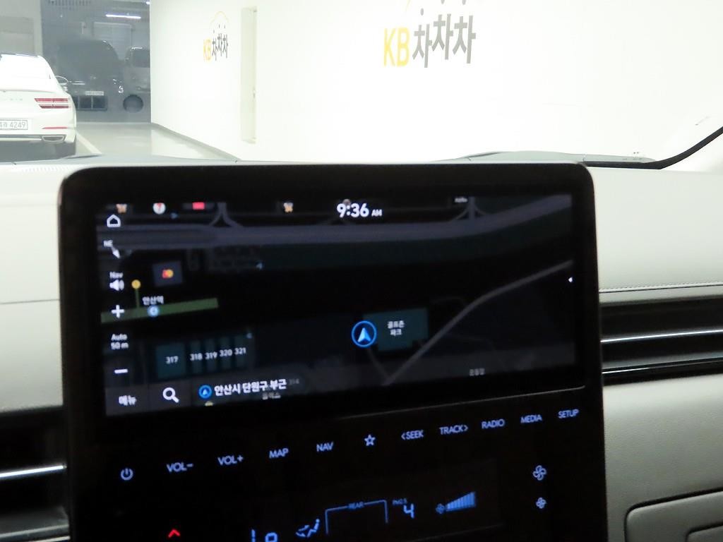 현대 스타리아 4WD 디젤 라운지 인스퍼레이션 9인승 이미지 8