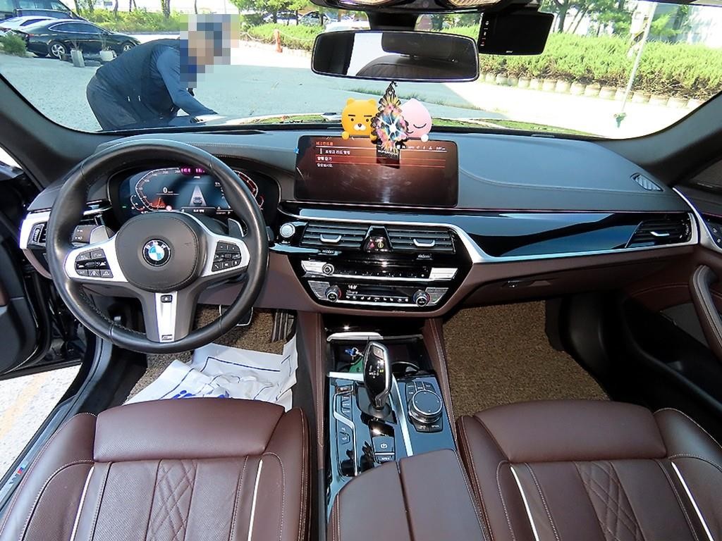 BMW 5시리즈 5시리즈 (G30) 530i M 스포츠 이미지 7