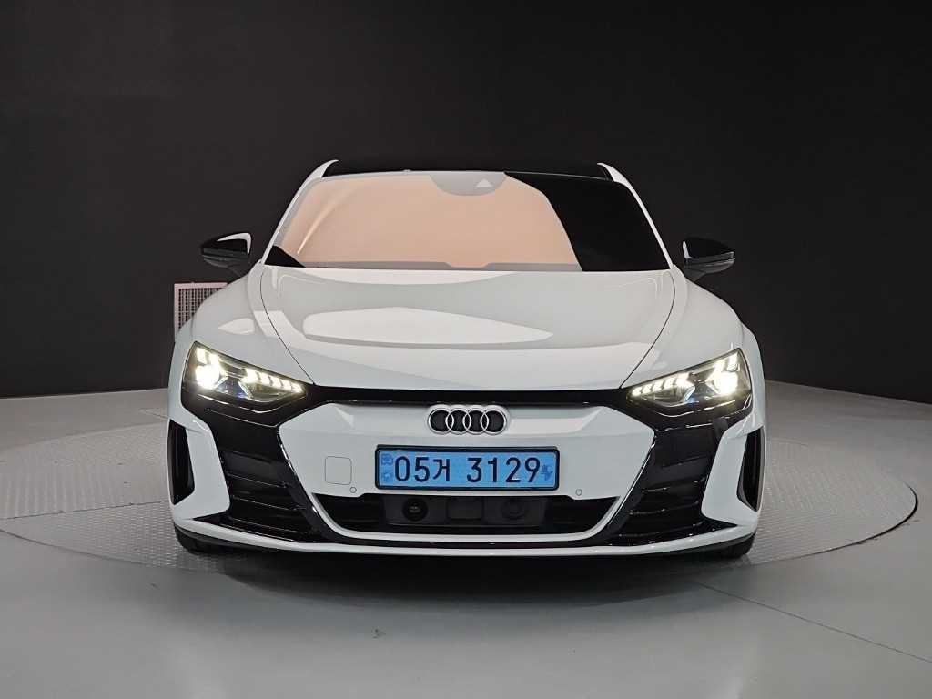 아우디 e-트론 GT GT 콰트로 프리미엄 이미지 2