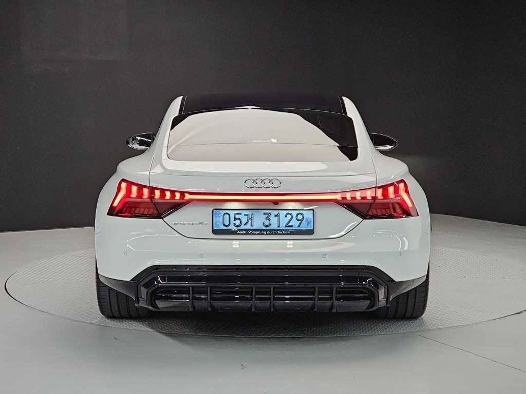 아우디 e-트론 GT GT 콰트로 프리미엄 이미지 3