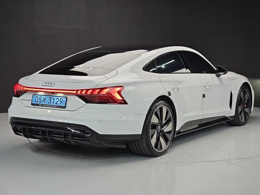 아우디 e-트론 GT GT 콰트로 프리미엄 이미지 4