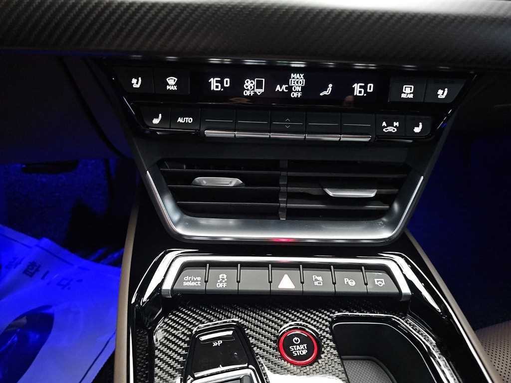 아우디 e-트론 GT GT 콰트로 프리미엄 이미지 9