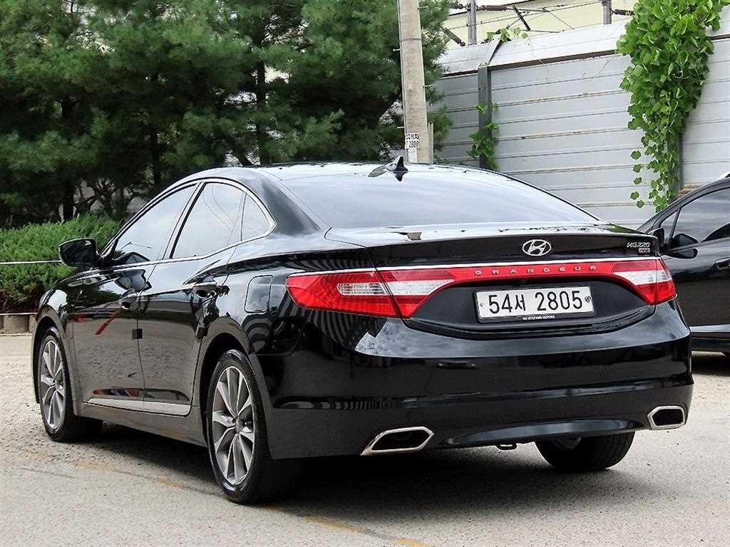 현대 그랜저 그랜저 HG HG220 PREMIUM 컬렉션 이미지 3