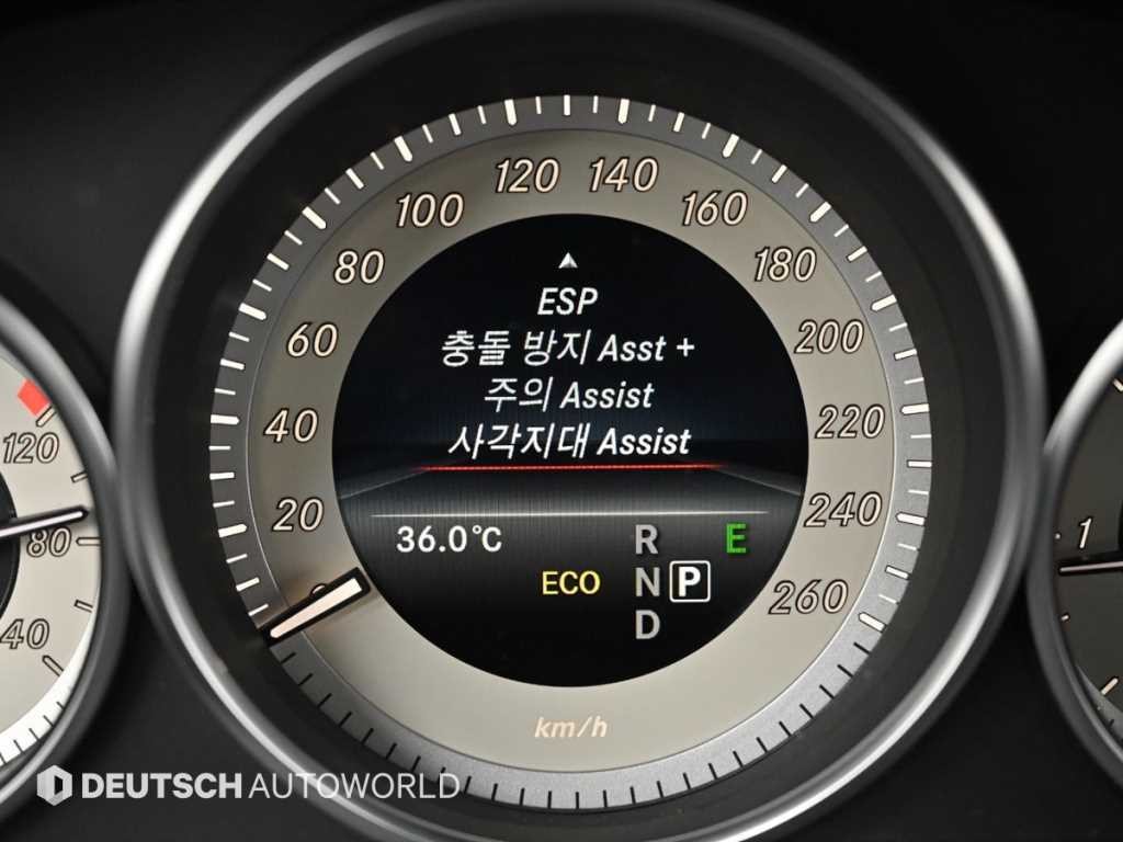 벤츠 E 클래스 E-클래스 W212 E220 블루텍 아방가르드 이미지 17