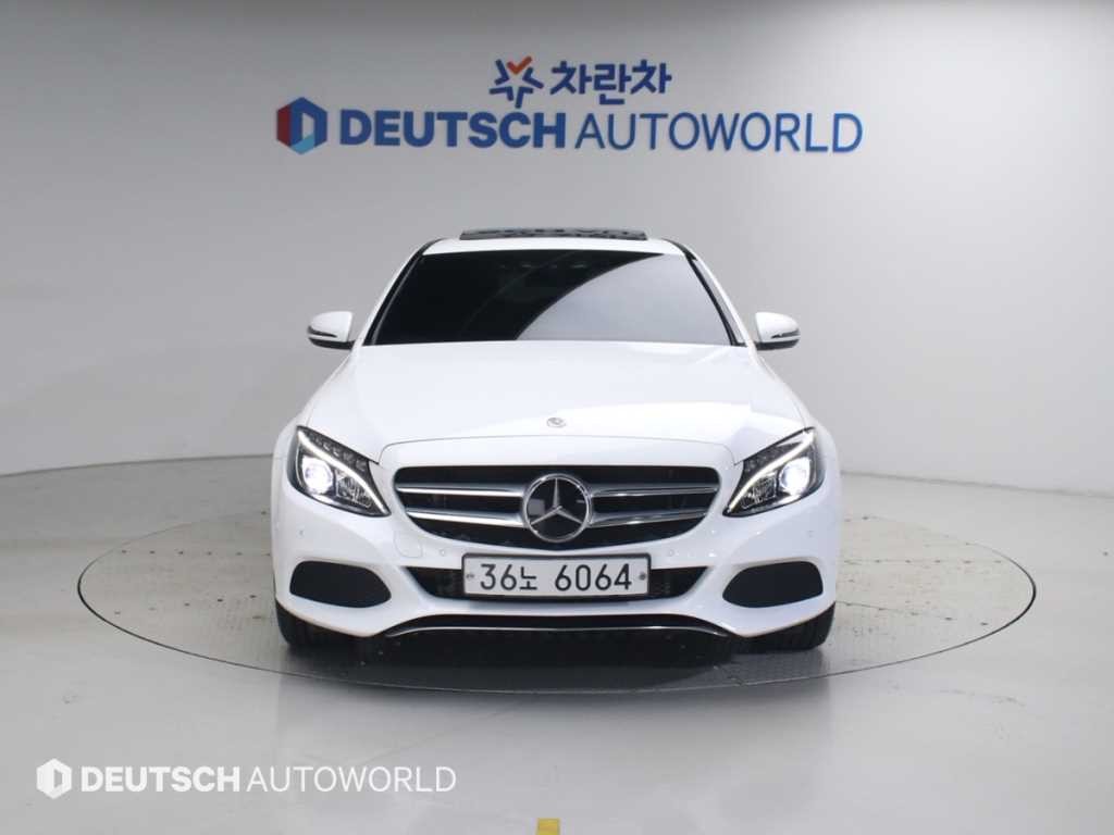 벤츠 C 클래스 C클래스 W205 C350e 이미지 3
