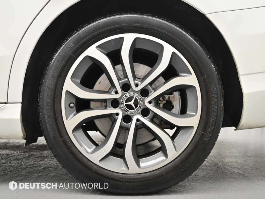 벤츠 C 클래스 C클래스 W205 C350e 이미지 5
