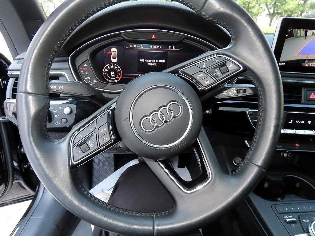아우디 A5 A5 (F5) 45 TFSI 콰트로 프리미엄 카브리올레 이미지 12