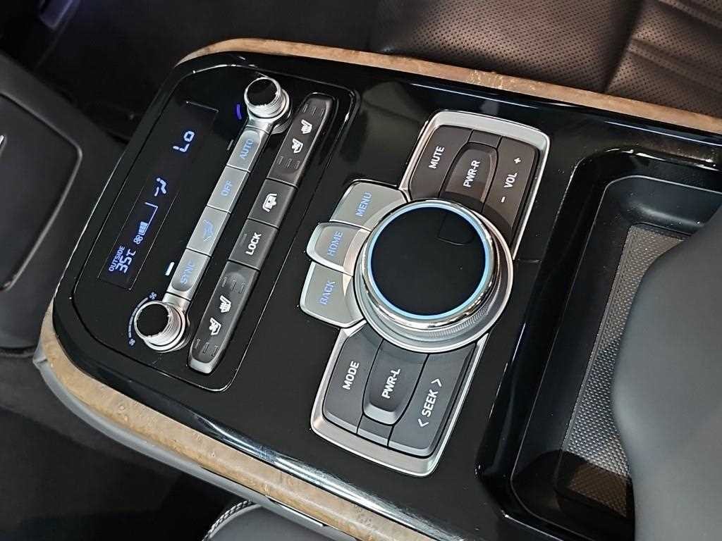 제네시스 G90 3.8 GDI AWD 프레스티지 이미지 14