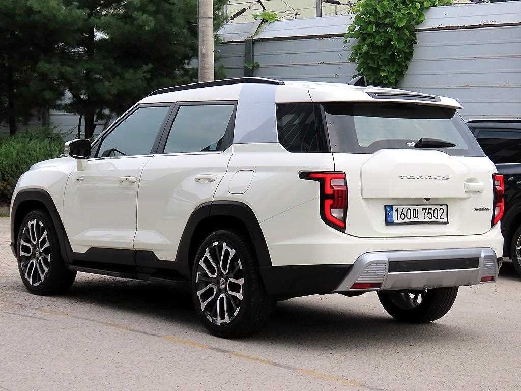 KG모빌리티(쌍용) 토레스 1.5 GDI-T 4WD T7 이미지 3