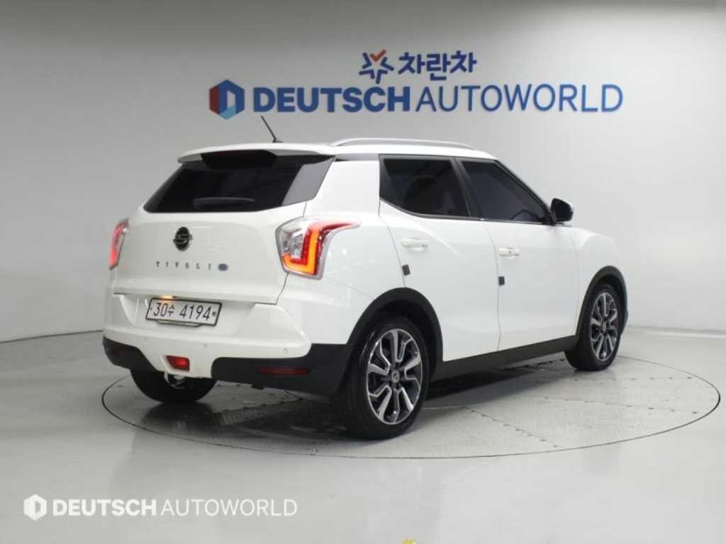 KG모빌리티(쌍용) 티볼리 디젤 2WD 1.6 VX 이미지 4