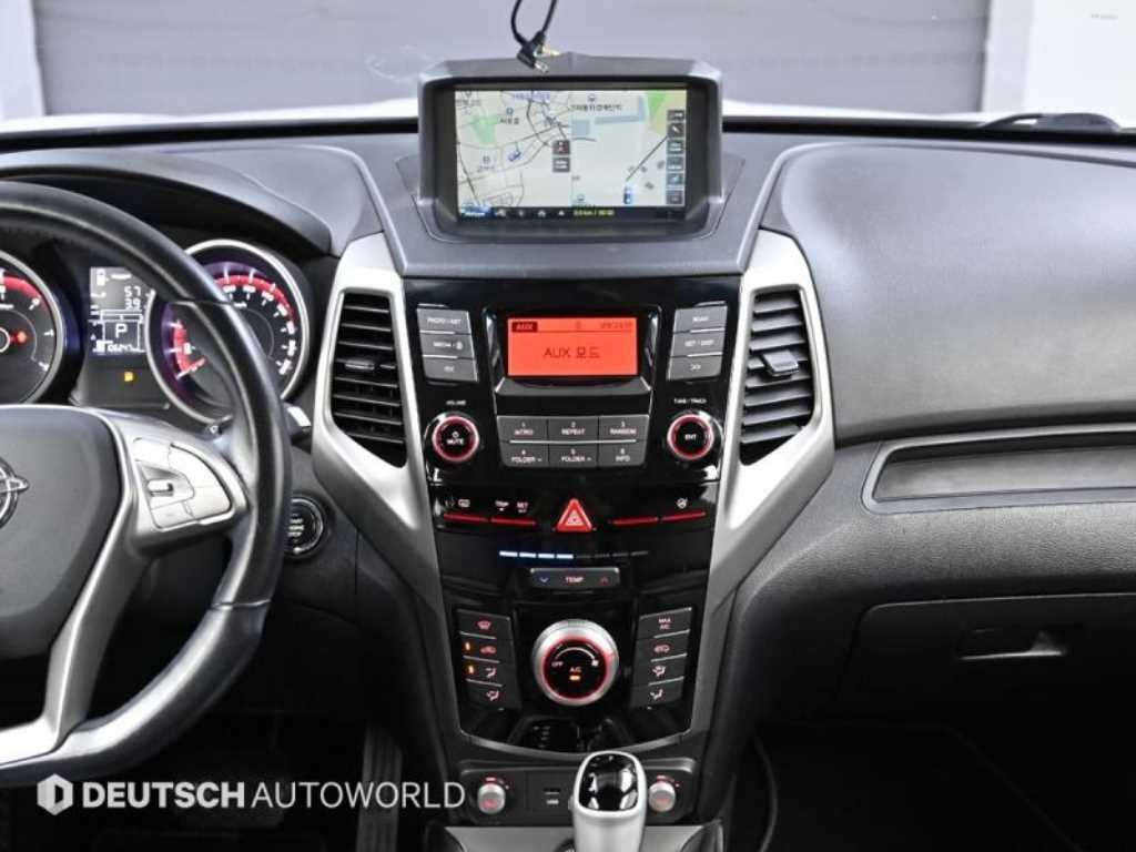 KG모빌리티(쌍용) 티볼리 디젤 2WD 1.6 VX 이미지 9