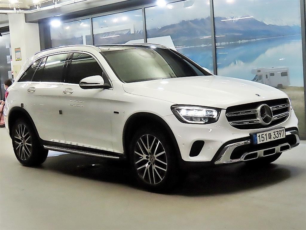 벤츠 GLC 클래스 GLC클래스 X253 GLC 300 e 4MATIC 이미지 1