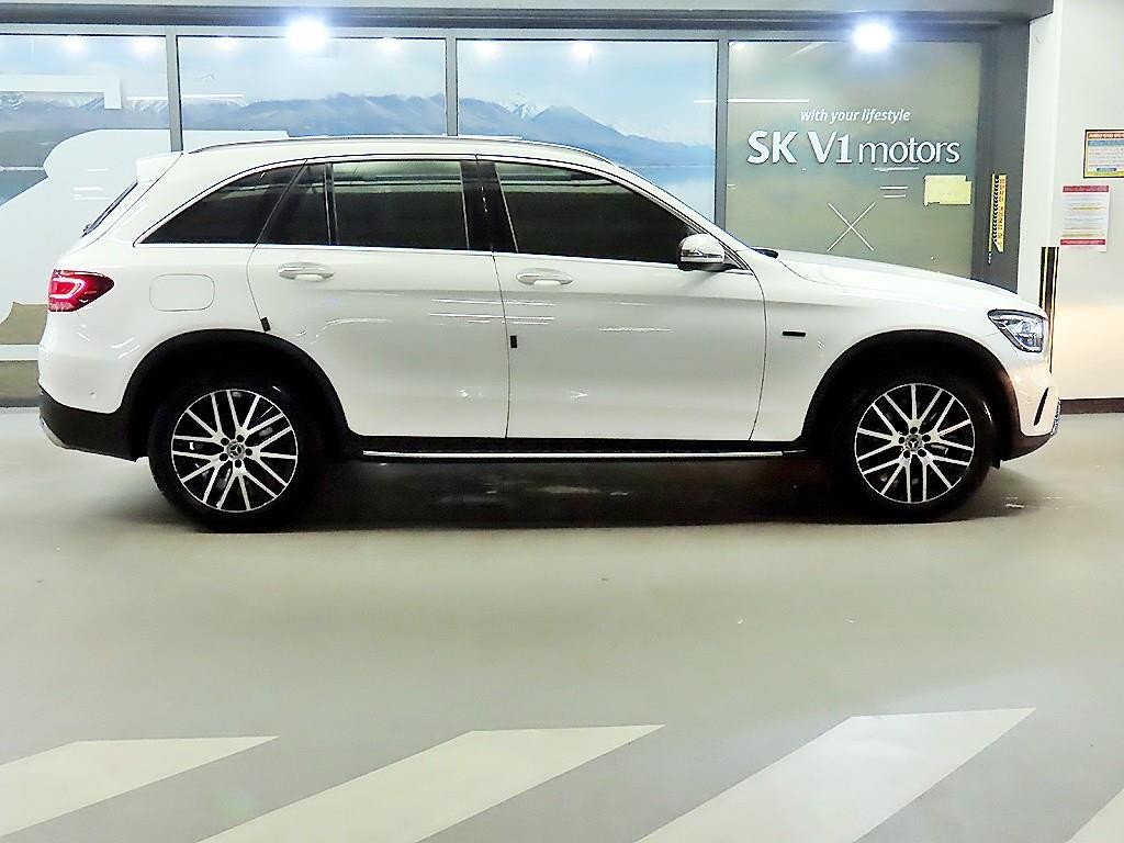 벤츠 GLC 클래스 GLC클래스 X253 GLC 300 e 4MATIC 이미지 3