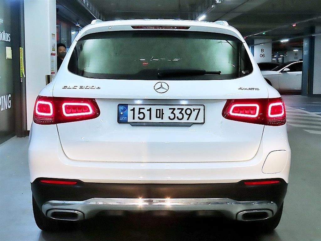 벤츠 GLC 클래스 GLC클래스 X253 GLC 300 e 4MATIC 이미지 5