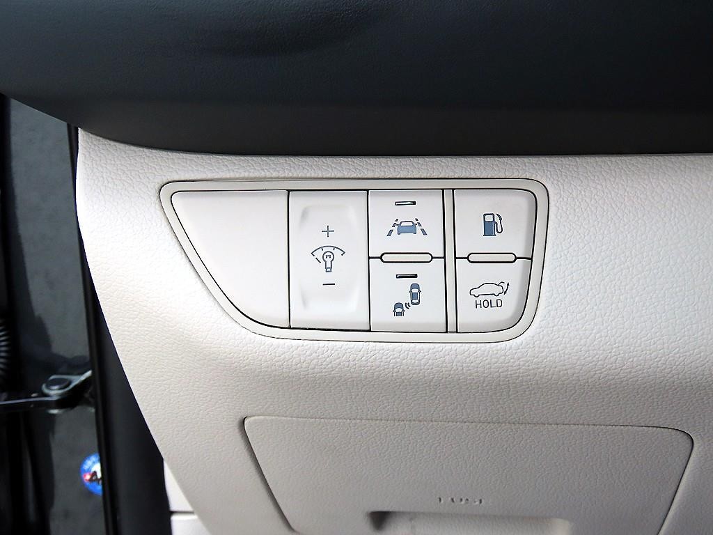 제네시스 G70 3.3T 스포츠 AWD 프레스티지 이미지 12