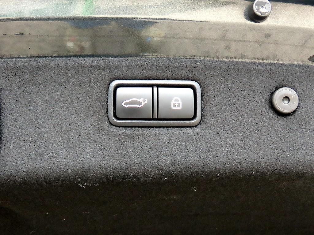 제네시스 G70 3.3T 스포츠 AWD 프레스티지 이미지 16