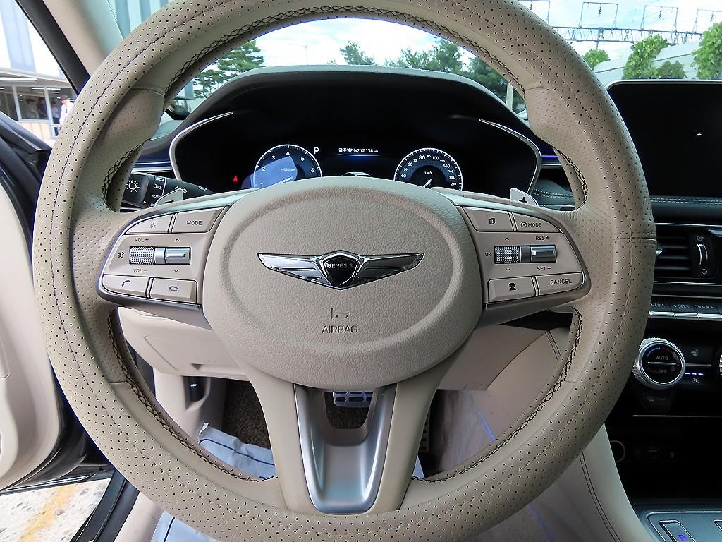 제네시스 G70 3.3T 스포츠 AWD 프레스티지 이미지 8