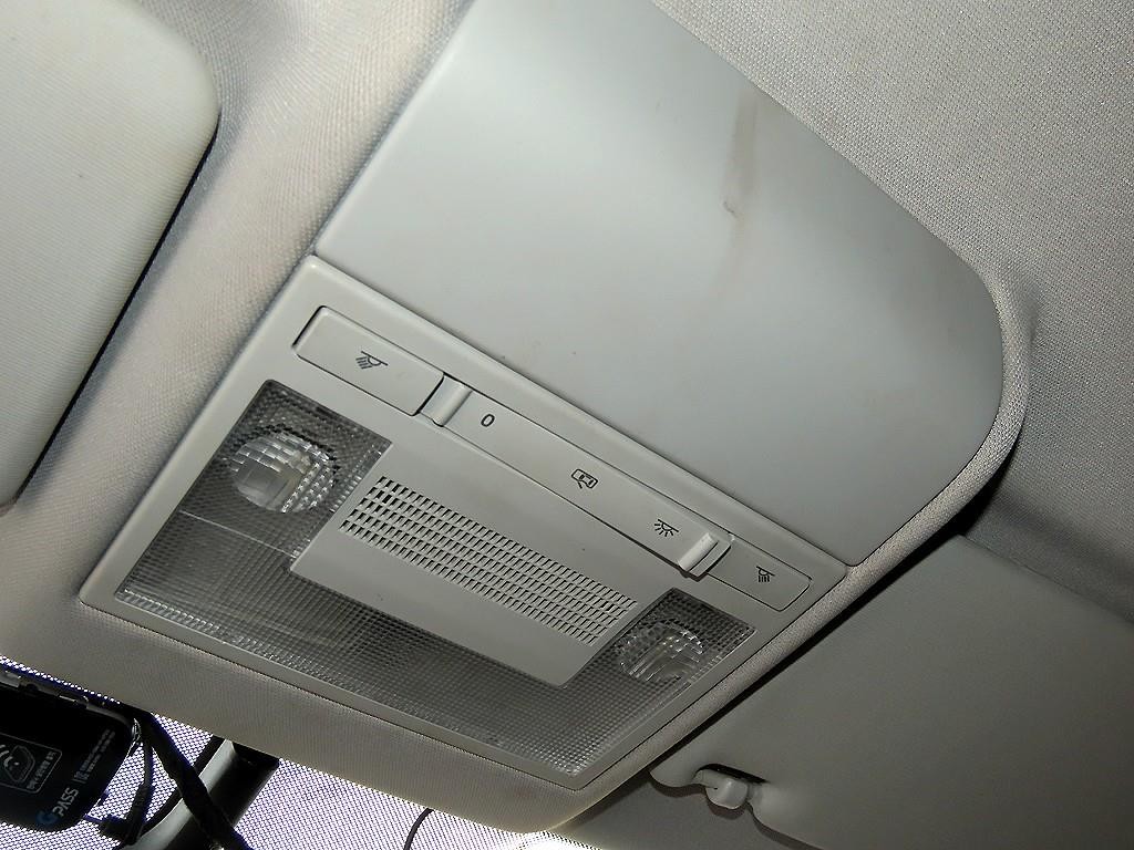 폭스바겐 폴로 1.4 TDI 블루모션 R-LINE 이미지 15