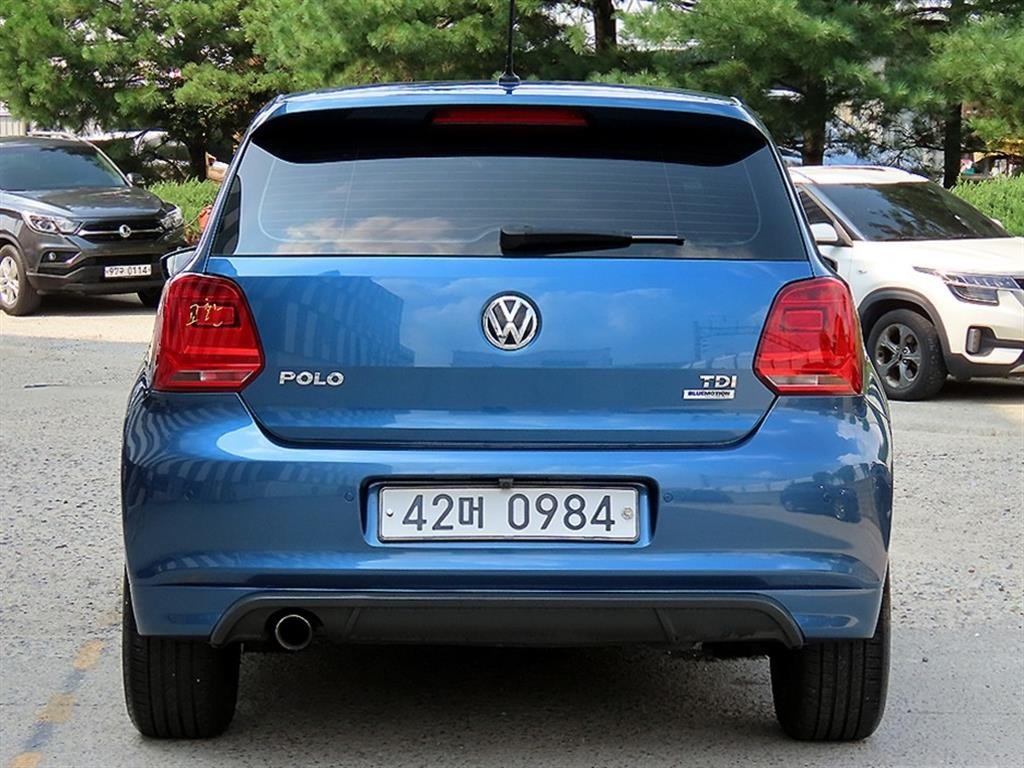 폭스바겐 폴로 1.4 TDI 블루모션 R-LINE 이미지 4